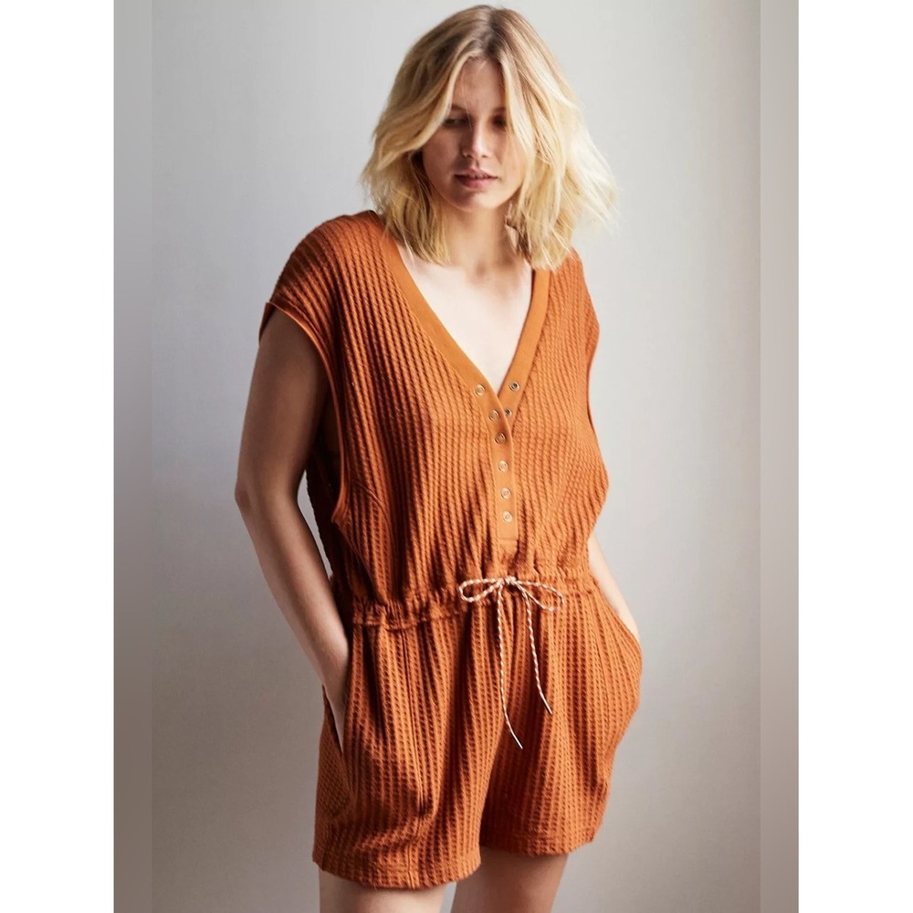 NWOT Urban Outfitters Out From Under Ty Waffle Knit Snap Romper Rust M Boho Cozy